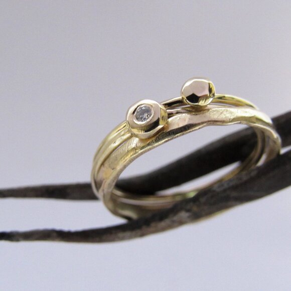 Gold rings. Combination 14k yellow gold rings. 1 with diamond 2. Gold bands - Picture 3 of 8